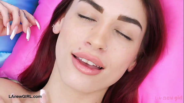 Sexy model with red hair shows her cute body – Free HD Porn Video