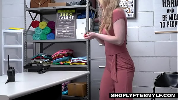 May 23rd, 11:32 AM. Suspect is a blonde woman over the age of thirty. - Sunny Lane – Free HD Porn Video