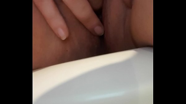 Bbw rubs her wet clit before a piss