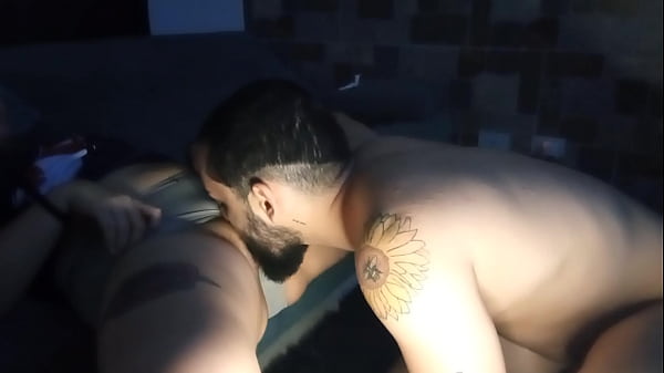 3 in the morning and lick the pussy of my maid who drives me crazy because she cleans the house in panties