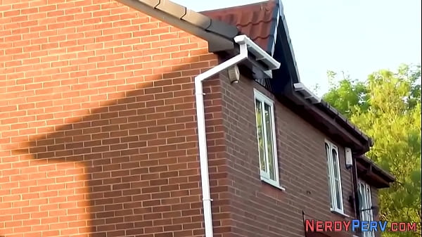 British amateur slurping nerds dick – Free HD Porn Video