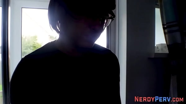 British amateur slurping nerds dick – Free HD Porn Video