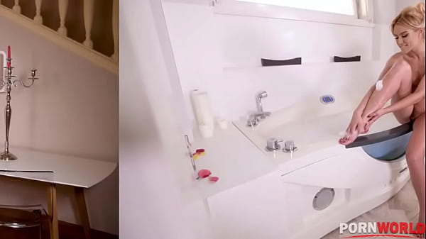 Repairman Fulfills Foot Fetish Needs – Free HD Porn Video