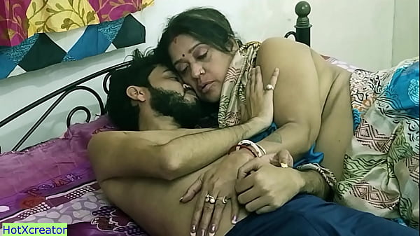 Desi stepmom fucking with teen stepson! dont know anything – Free HD Porn Video