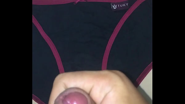 Cumshot on panties – Free HD Porn Video