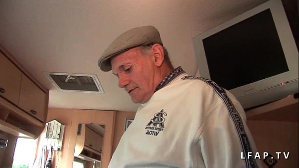 Serious redhead whore double penetrated in a gangbang with an old man – Free HD Porn Video