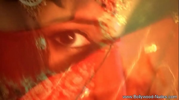 A Seductive Moment For Solo Indian