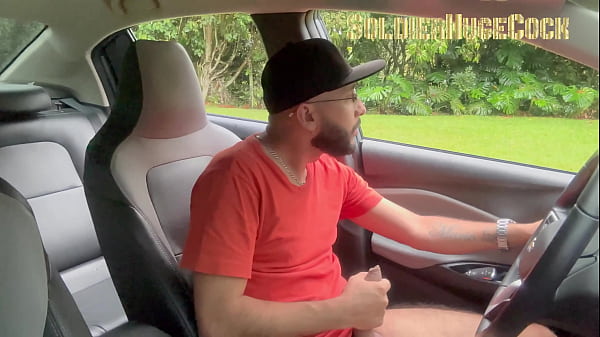 I'm making a personalized video and a girl catches me masturbating in the car... She decides to help me and sucks me off! – Free HD Porn Video