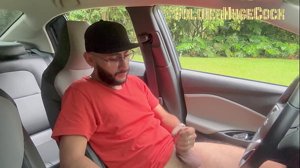 I'm making a personalized video and a girl catches me masturbating in the car... She decides to help me and sucks me off! – Free HD Porn Video