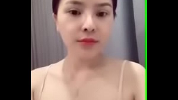Pretty girls uplive hanging around and applying stimulant cream