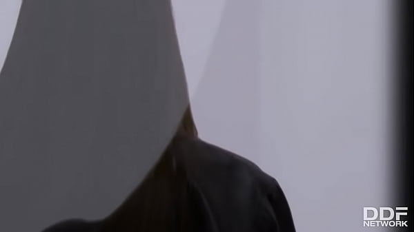 The Interrogator: Busty Cop Sucks her Prisoner – Free HD Porn Video