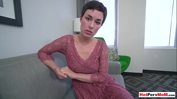 Short haired busty MILF stepmother Olive Glass educating her horny stepson – Free HD Porn Video