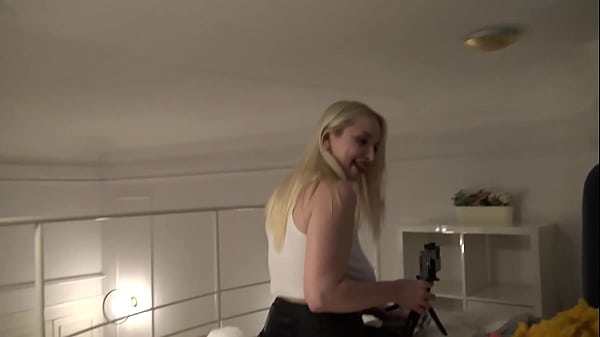 Hot Big Tits Big Ass All Natural College Girl in Porn Casting does a Try On for Socks No Panties with a Miniskirt – Free HD Porn Video