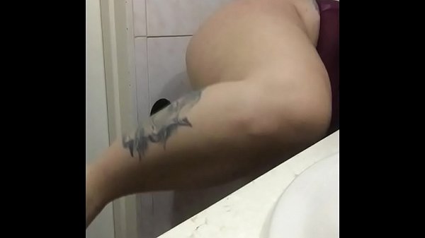 my step mother's friend wants me to fuck her and she send me hot video – Free HD Porn Video