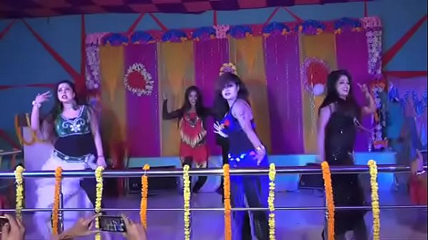 Daaru Badnaam Kar Di but a tremendous stage show – Free HD Porn Video