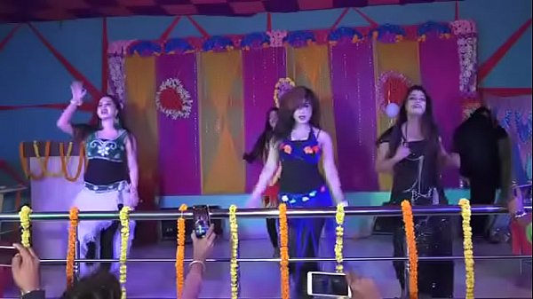 Daaru Badnaam Kar Di but a tremendous stage show – Free HD Porn Video