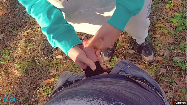 Girl masturbates to a stranger outdoor and cum on pantyhose