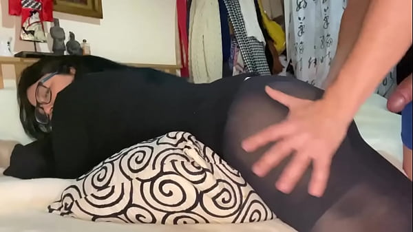 My Spanish teacher puts her ass in front of me! 4k – Free HD Porn Video