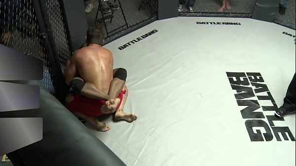 Battle bang between Dick Delaware and Tyler Knight