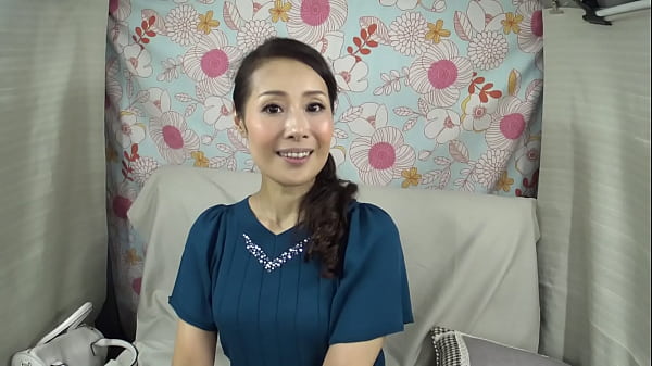The first fixed vibrator live phone call! Beautiful wives called their husbands while playing naughty games! They lusted while being vibrated on the phone! Part8. – Free HD Porn Video