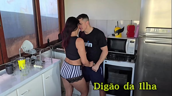 I hacked the maid in the kitchen without my wife knowing – Free HD Porn Video