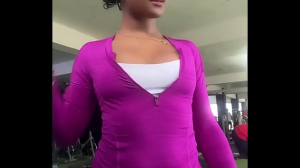 Deep cameltoe delight