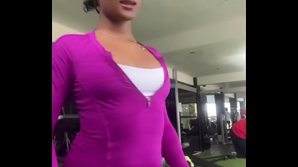 Deep cameltoe delight