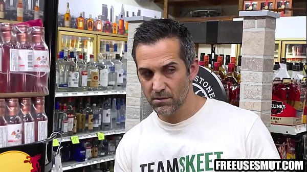 Time has stopped in this freeuse store – Free HD Porn Video
