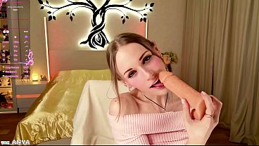Ukrainian Girl – Solo Dildo Sucking – Close Up – Free HD Porn Video