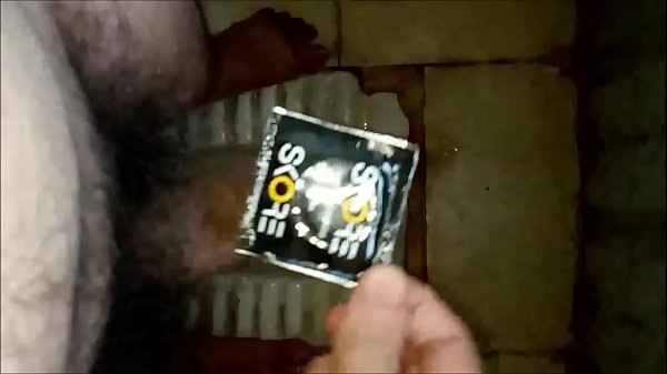 Masturbate using condom in dirty public toilet – Free HD Porn Video