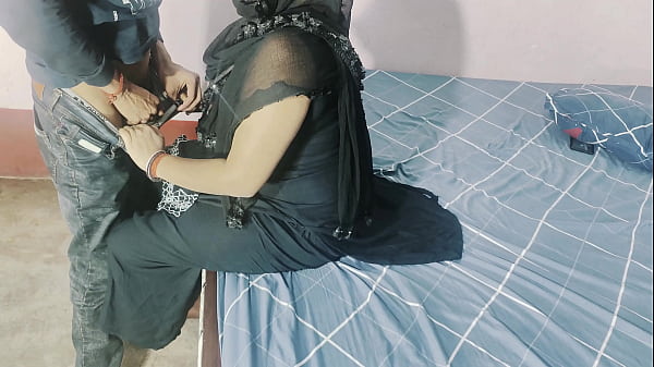 Ass fucking of Muslim Bhabhi who is cooking as a mare, real hindi audio – Free HD Porn Video