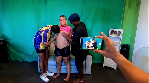 I let my wife fuck Nego Catra and his naughty fat driver. Paty Bumbum - Casal De – Free HD Porn Video