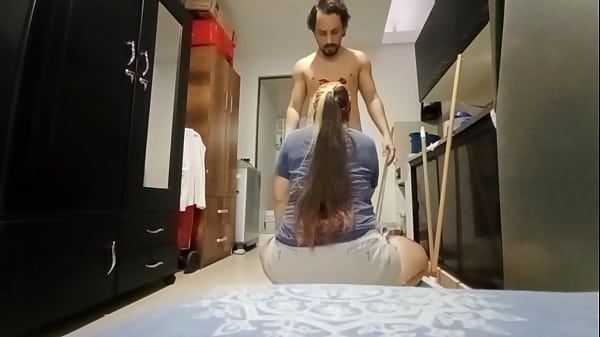 incredible! my step aunt came into the house when she was doing toilet naked and fell into the trap. What she didn't know was that she was recording it. – Free HD Porn Video