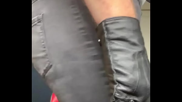 Sir Mountjoy using the whip – Free HD Porn Video