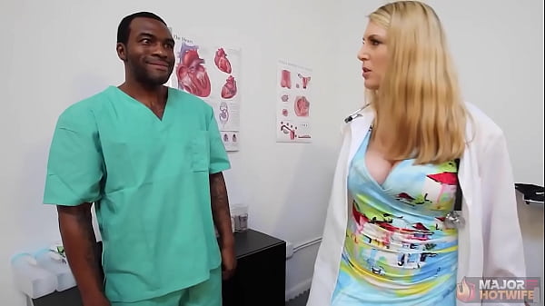 Cute Blonde Joslyn Jane Deepthroats Rome Major's Cock And Gets Banged!
